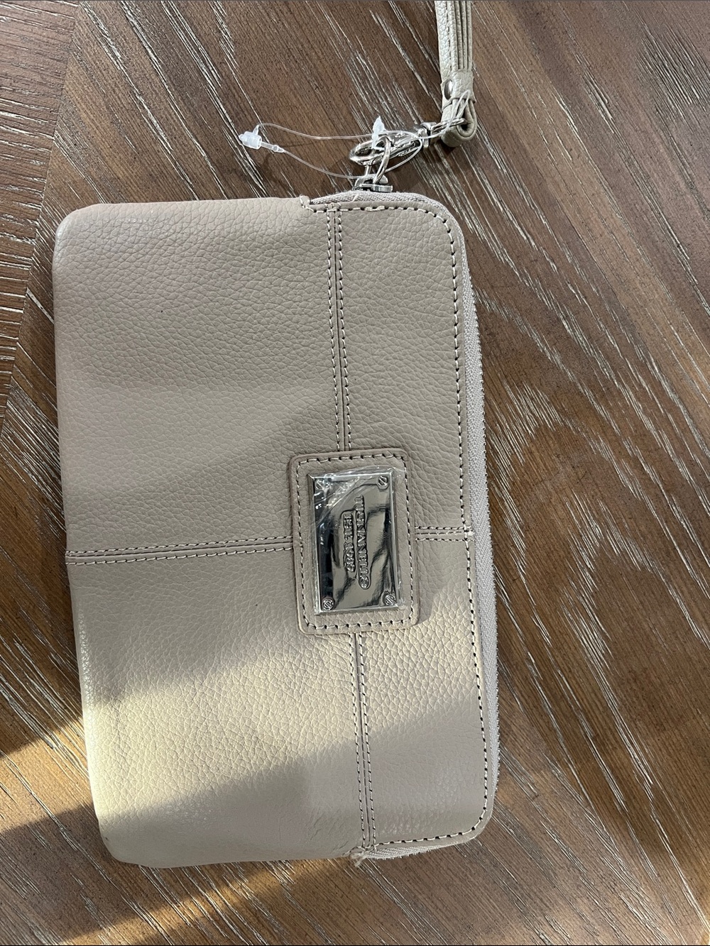 Leather Wristlet Clutch in Light Taupe TIGNANELLO